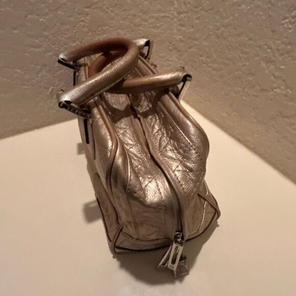 Loewe Amazona 28 Top Handle Handbag Metallic Gold Leather Bold Purse - Picture 5 of 16